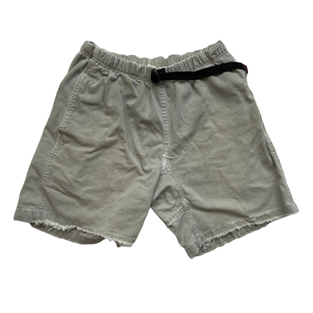GRAMICCI DISTRESSED OUTDOORS SAND BEIGE SHORTS 28" WAIST 8" INSEAM SZ L